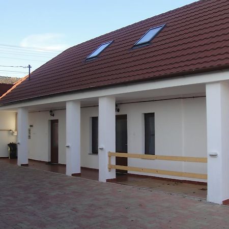 Hotel Paks Panzio Esterno foto